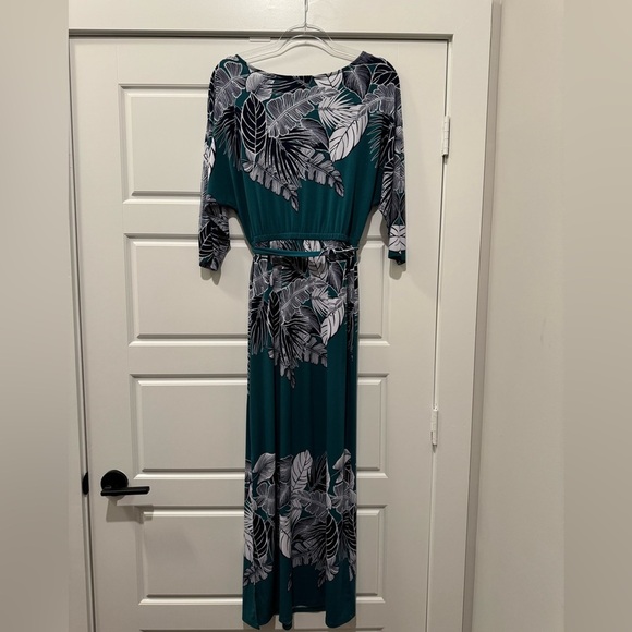 TOMMY BAHAMA Las Palmas Dolman Sleeve Maxi Dress - Picture 10 of 11